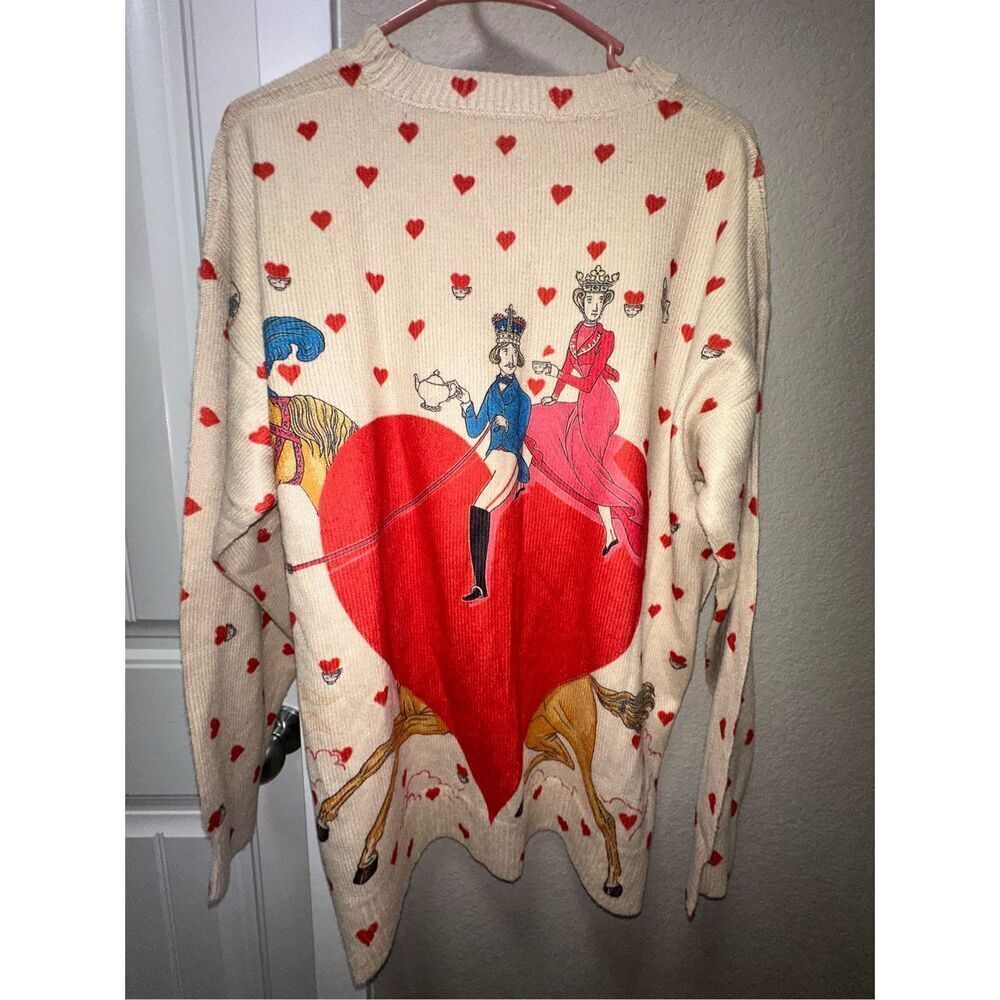 King and Queen Heart Horse Graphic Sweater - Picture 4 of 6